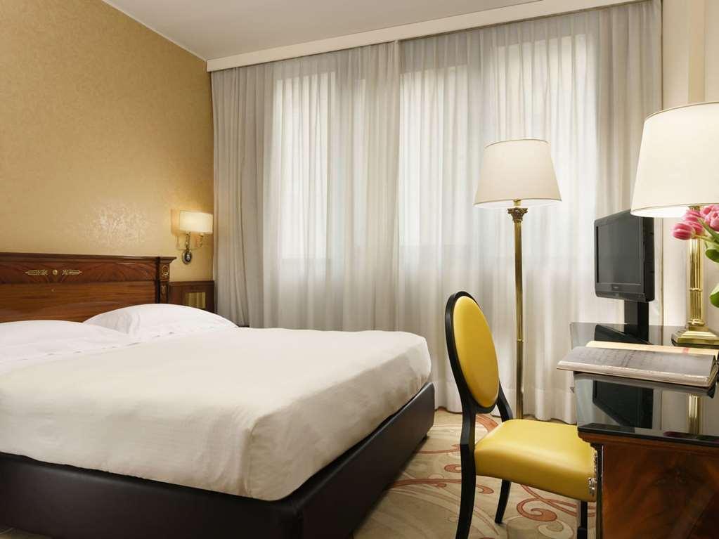 Una Hotels Scandinavia Milano Room photo