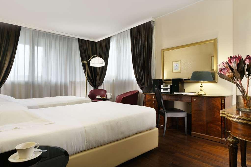 Una Hotels Scandinavia Milano Room photo
